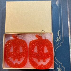 VTG Halloween Glittery Orange Carved Smiley Face Pumpkin Hook Dangle Earrings 4L